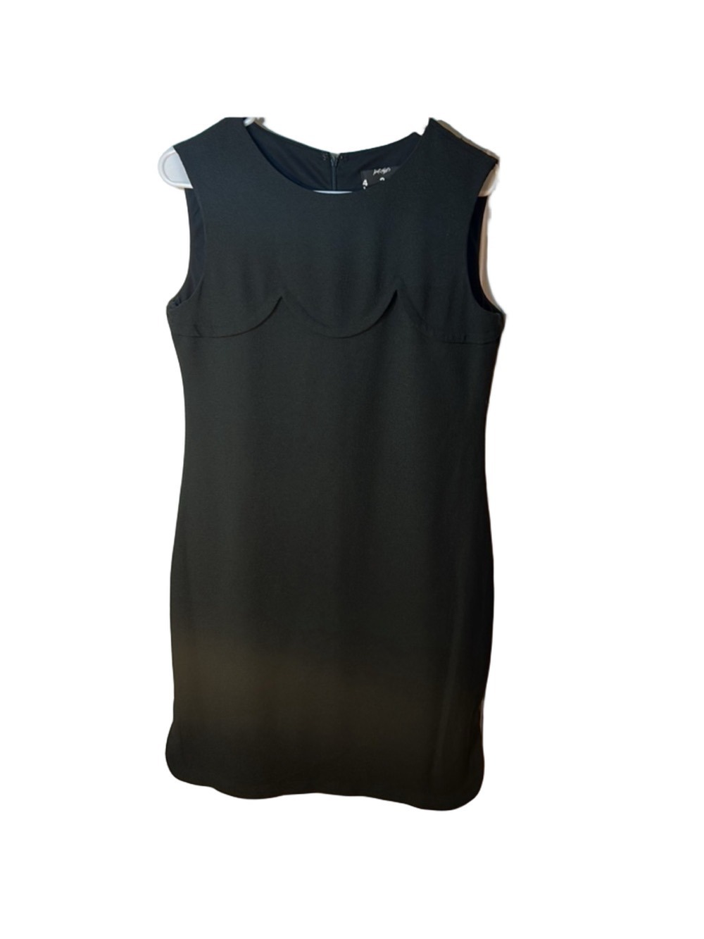 Lord & Taylor 424 Fifth little black dress NWT Size 6 cocktail